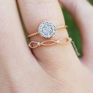 HP🌸Delicate Rose Gold Disc Circle Pave Ring